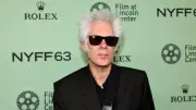 Jim Jarmusch: El maestro del cine independiente y su exploración del vacío existencial