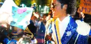 La biopic 'Michael' revive al Rey del Pop con Jaafar Jackson, omitiendo sus controversias