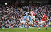 Manchester City derrota al Arsenal 2-1 en un duelo clave que enciende la Premier League