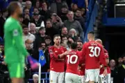 Manchester United y Chelsea se alejan de los puestos de Champions en la Premier League
