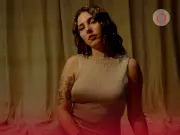 MISS C-LINE conquista México con su neo-soul alternativo y conexión emocional