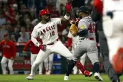 MLB suspende a Soler y López tras pelea en partido de béisbol