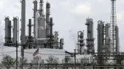 Pemex informa que derrame en refinería Deer Park fue por colisión de embarcaciones