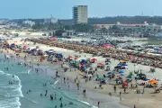 Playa Miramar en Tampico recibe a 118 mil turistas en temporada vacacional