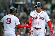 Rafael Devers Conecta Jonrón Decisivo en Victoria de los Red Sox sobre los Yankees
