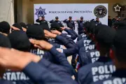 Reconocen a 46 policías de la primera generación del GOES 2026 en México
