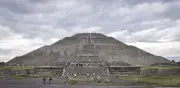 Revisión de seguridad y objetos prohibidos en las Pirámides de Teotihuacán tras incidente violento