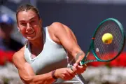 Sabalenka sufre ante Osaka pero avanza a cuartos en Madrid