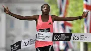 Sabastian Sawe: el keniano que rompió la barrera de las 2 horas en maratón