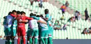 Santos Laguna golea 3-0 a Monterrey pero la afición sigue distante