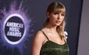 Taylor Swift registra marcas para proteger su voz e imagen de la IA