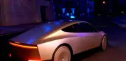 Tesla inicia producción de su robotaxi Cybercab, anuncia Elon Musk
