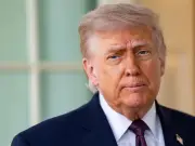 Trump afirma que Irán busca nuevas negociaciones y amenaza con bloquear el estrecho de Ormuz