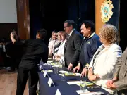 UNAM entrega 110 mil libros de fútbol a estudiantes de bachillerato