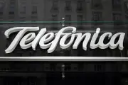 Usuarios de Telcel y AT&T gastan menos, retando a Telefónica en México