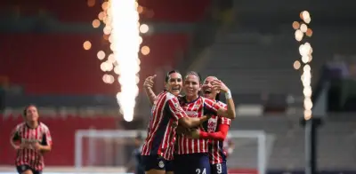 Alicia Cervantes supera a Omar Bravo como máxima goleadora de Chivas