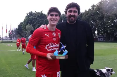 Amaury Vergara exige a seleccionados reportar con Chivas