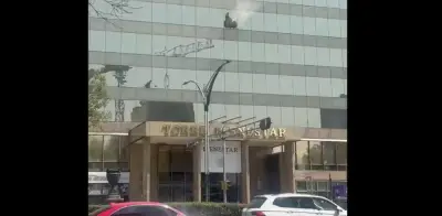 Apagan incendio en Torre Bienestar de CDMX sin lesionados