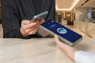 Axium de Ingenico redefine la experiencia bancaria en México