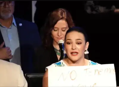 Ayuso critica a Sheinbaum por dividir y enfrentar en México
