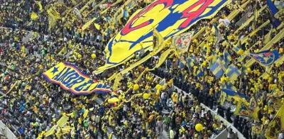 Barras del América se unen y ofrecen espectacular recibimiento en el Estadio Banorte