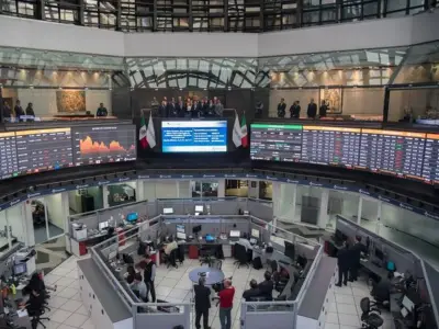 BMV cierra con alza en Cemex, Banorte y Coca-Cola FEMSA