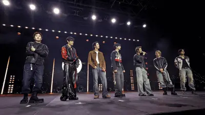 BTS sorprende en función de lucha libre en la Arena México junto a Místico