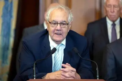 Fallece Barney Frank, pionero de derechos LGBT en EU