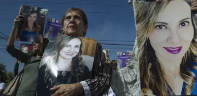 Familia de Abril Pérez se retira del juicio por falta de garantías