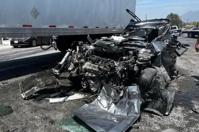 Familia de NL sobrevive a aparatoso accidente en Coahuila