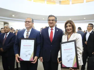 Gobernador de Tamaulipas defiende educación pública de calidad en Día del Maestro