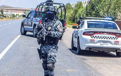 Hallan explosivos en carretera de Zacatecas; advierten de operativo