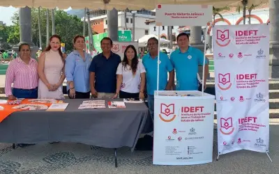 IDEFT impulsa capacitación en Feria Nacional de Empleo en Puerto Vallarta