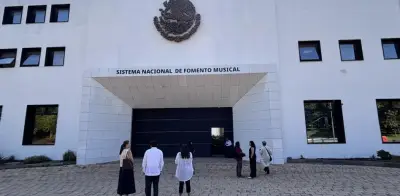 Inauguran sede de Orquesta Escuela Carlos Chávez; músicos denuncian carencias