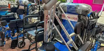 Iztacalco entrega 235 apoyos para personas con discapacidad