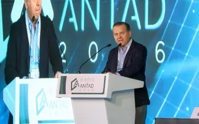 Javier Arroyo Navarro resalta papel clave del comercio en economía mexicana