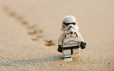 La Fuerza Siempre la Acompaña: ¿Por Qué es Tan Popular Star Wars?