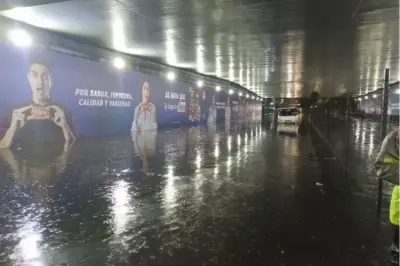 Lluvia causa inundaciones en 4 alcaldías de CDMX