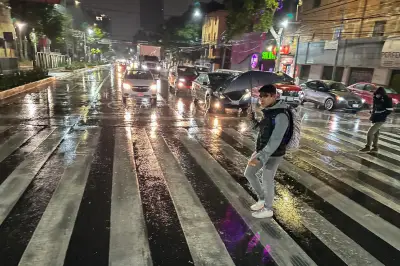 Lluvias fuertes y chubascos continúan: alerta en CDMX y 13 estados