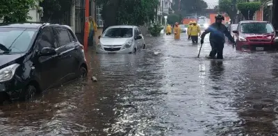 Lluvias torrenciales inundan Ecatepec, Naucalpan y Tlalnepantla