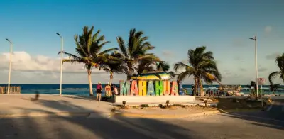 Mahahual: el paraíso que Semarnat protegió al rechazar proyecto de Royal Caribbean