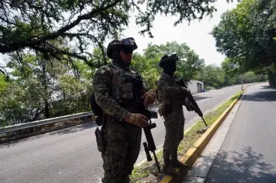 Marina resguarda residencia en San Pedro Garza García