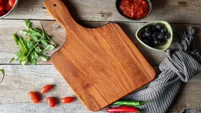 Mejor tabla para cocina: ventajas y desventajas de cada material