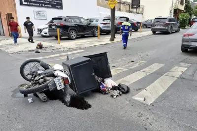 Motociclista choca contra auto que da vuelta en San Pedro