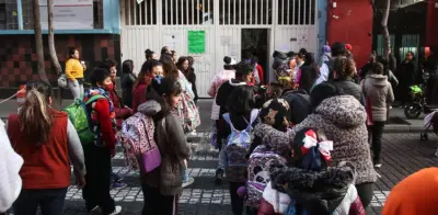 Mujeres cargarán el costo oculto del cierre escolar anticipado