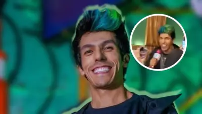 Rafa Polinesio canta 'Lo pasado, pasado' de José José en restaurante