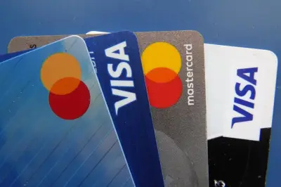 Reino Unido investiga a Visa y Mastercard por tarifas de PayPal