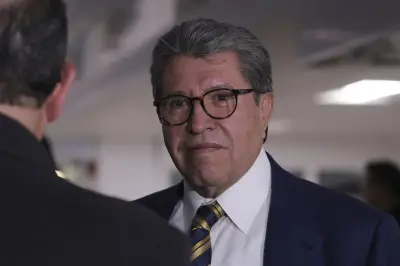 Ricardo Monreal desmiente bloqueo de UIF a cuenta de HSBC