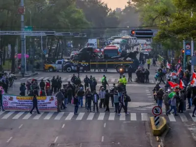Segob llama al diálogo a manifestantes en Reforma