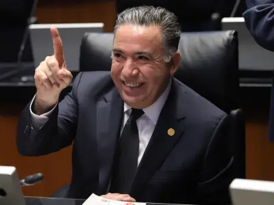 Senador Inzunza rechaza renunciar pese a acusaciones de narcotráfico